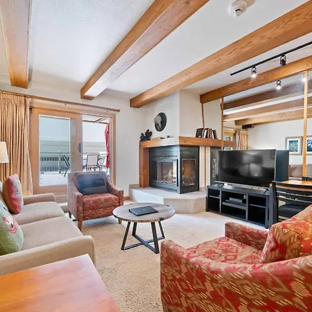 Lodge At Lionshead 270B